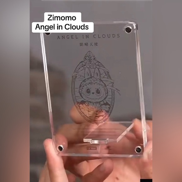 THE MONSTERS - ANGEL IN CLOUDS Vinyl Face Doll - Picture 2 of 3